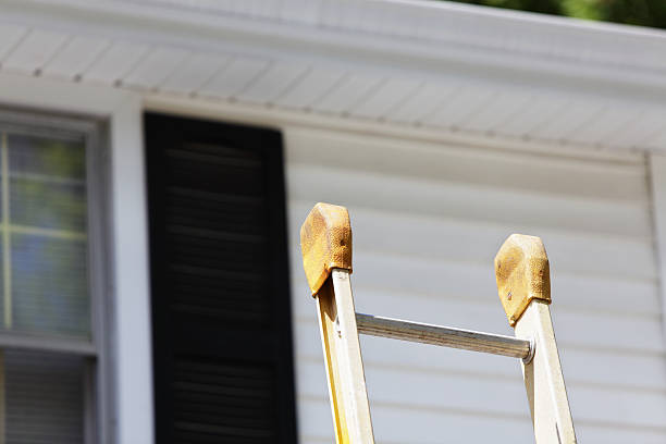 How To Choose The Right Materials for Your Siding Installation in 'Keshena, WI